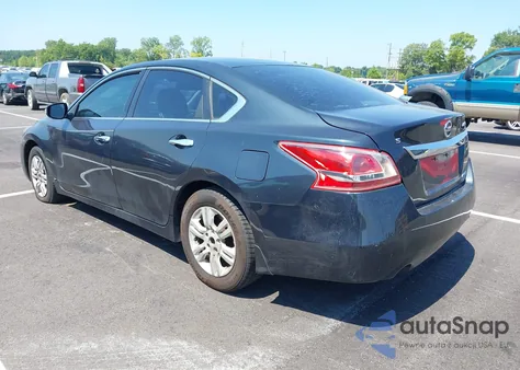 2013 Nissan Altima 2.5 S z USA, uszkodzony, nr VIN 1N4AL3AP4DN566153